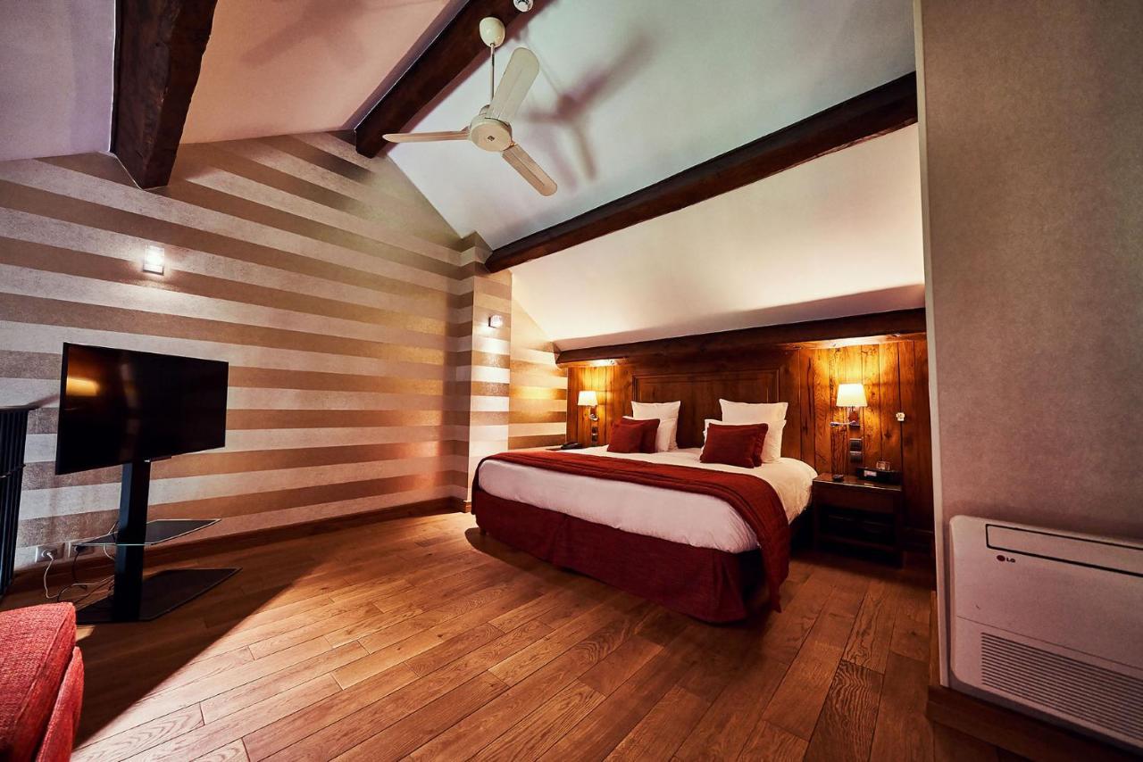 Отель Relais Bernard Loiseau Сольё Экстерьер фото
