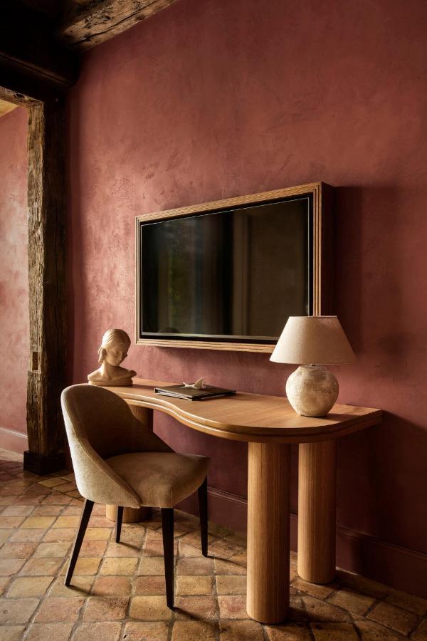 Отель Relais Bernard Loiseau Сольё Экстерьер фото