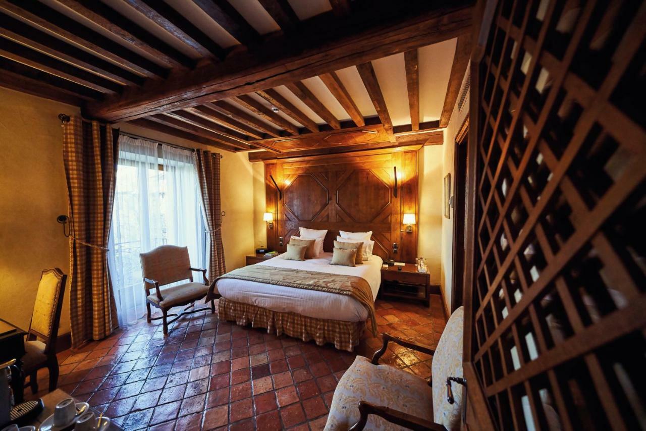 Отель Relais Bernard Loiseau Сольё Экстерьер фото